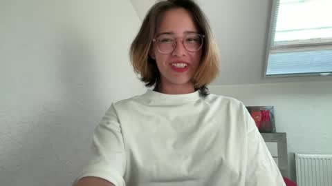 hannahinto online show from July 8, 2:54 pm