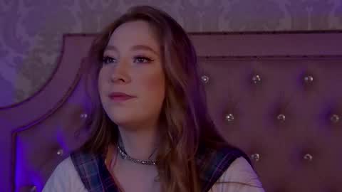 Pearl online show from November 17, 3:56 am