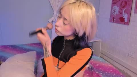 Hannah online show from November 11, 11:54 am