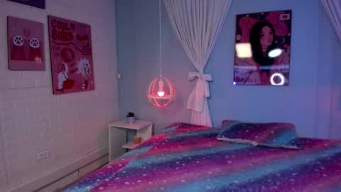 Hannah online show from December 22, 12:02 pm