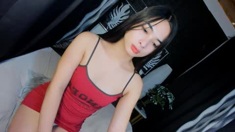 Hannah online show from February 26, 1:11 am