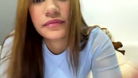 Snapshot of hannakoff chatting on January 22, 2:37 am hannakoff online show from January 22, 2:37 am