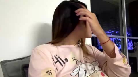 Snapshot of hannakoff chatting on December 18, 3:01 am hannakoff online show from December 18, 3:01 am