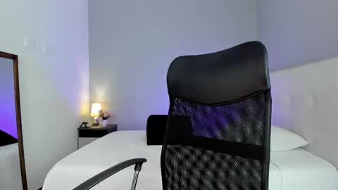 hannamartinnez online show from March 9, 2:29 am