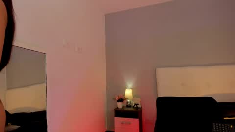 hannamartinnez online show from April 4, 1:08 pm