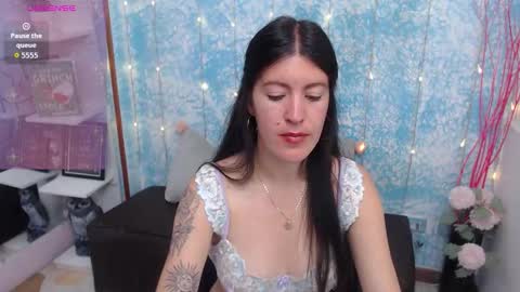 Snapshot of hannaowen_ chatting on February 24, 3:21 pm Hanna online show from February 24, 3:21 pm