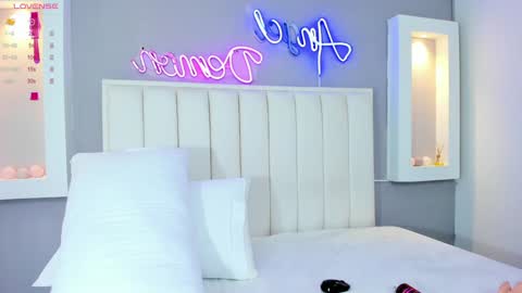 HannaPaola online show from February 9, 2:06 am