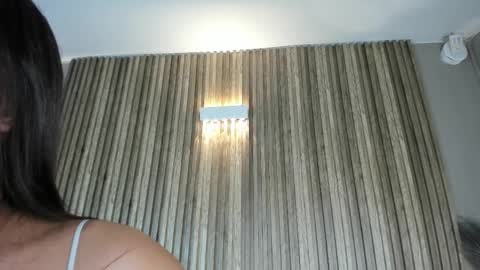 Snapshot of hannapaola chatting on December 19, 10:28 pm HannaPaola online show from December 19, 10:28 pm