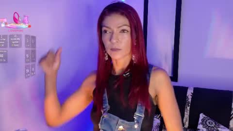 Snapshot of hannapettit12 chatting on July 28, 8:52 pm hanna pettit online show from July 28, 8:52 pm