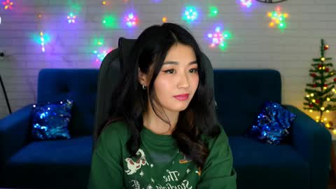 hannarosie online show from December 9, 6:25 pm