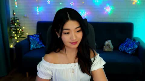 hannarosie online show from December 16, 8:58 pm