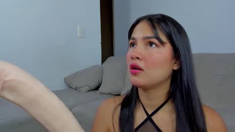 Snapshot of hannathompson___ chatting on October 13, 1:44 pm Hanna online show from October 13, 1:44 pm