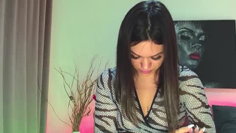 Snapshot of hanneanne chatting on December 12, 11:18 am HerrA online show from December 12, 11:18 am