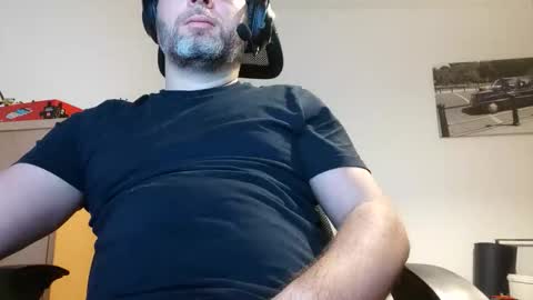 Snapshot of hannisch chatting on November 5, 7:25 pm hannisch online show from November 5, 7:25 pm