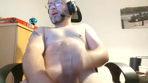 Snapshot of hannisch chatting on November 6, 9:59 pm hannisch online show from November 6, 9:59 pm