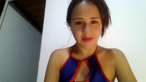 Snapshot of hanny_kail chatting on December 12, 1:43 am hanny online show from December 12, 1:43 am