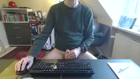 Snapshot of hanse_1 chatting on March 16, 7:23 am Hanse online show from March 16, 7:23 am