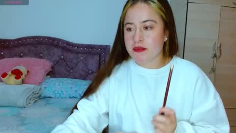 isabella   online show from October 23, 8:18 pm