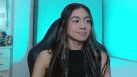 Snapshot of hantonella chatting on July 9, 3:05 pm Anto online show from July 9, 3:05 pm