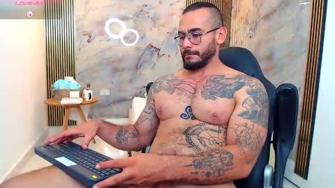 hanz_col online show from January 18, 6:13 am