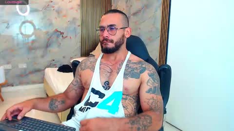 hanz_col online show from February 5, 3:02 am