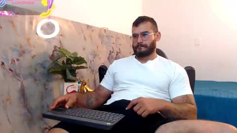 hanz_col online show from September 17, 1:02 pm