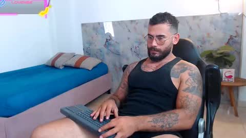 hanz_col online show from October 23, 6:06 pm