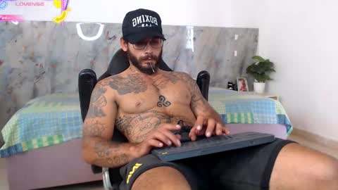 hanz_col online show from May 27, 4:59 pm