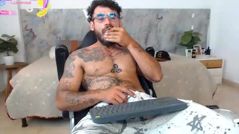 hanz_col online show from July 13, 12:24 am