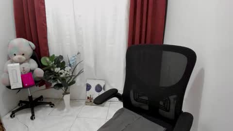 Snapshot of haplacious chatting on October 22, 10:04 am haplacious online show from October 22, 10:04 am