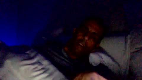 Snapshot of happy2334 chatting on December 4, 12:14 pm skysky6969 online show from December 4, 12:14 pm