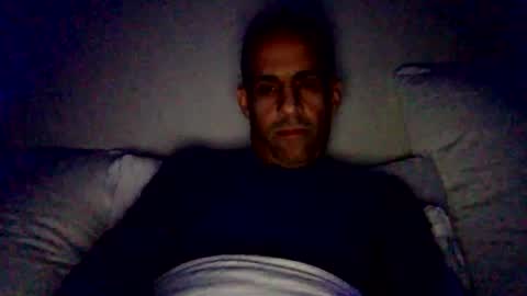 Snapshot of happy2334 chatting on December 27, 12:34 pm skysky6969 online show from December 27, 12:34 pm