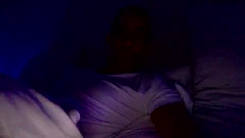 Snapshot of happy2334 chatting on February 18, 3:21 pm skysky6969 online show from February 18, 3:21 pm