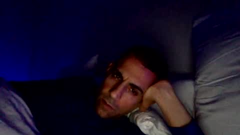 Snapshot of happy2334 chatting on March 3, 1:09 pm skysky6969 online show from March 3, 1:09 pm