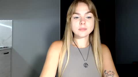 Snapshot of happy_fox_ chatting on August 3, 8:34 pm happy_fox_ online show from August 3, 8:34 pm
