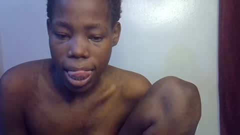 happy_kienyeji online show from December 15, 9:08 pm