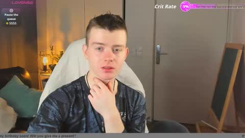 happydeimos online show from November 24, 9:36 pm