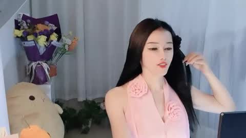 Daisy online show from April 14, 3:18 pm