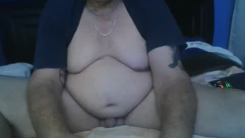 happyhappy4 online show from January 7, 4:48 am