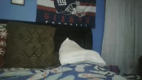 happyhappy4 online show from January 12, 6:40 am