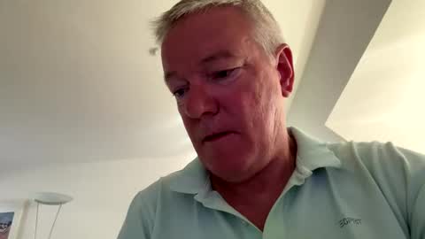 Snapshot of happysierra chatting on September 11, 7:52 am Harry online show from September 11, 7:52 am