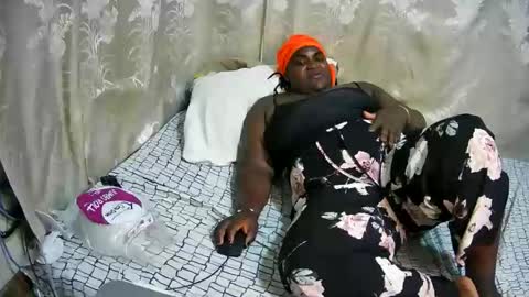 happysonia online show from February 14, 10:17 pm