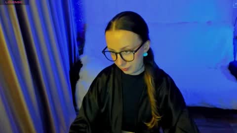 Stephanie online show from November 28, 5:26 pm