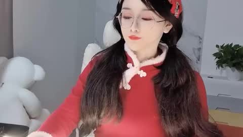 Snapshot of happysweetie168 chatting on February 21, 2:48 pm Daisy online show from February 21, 2:48 pm