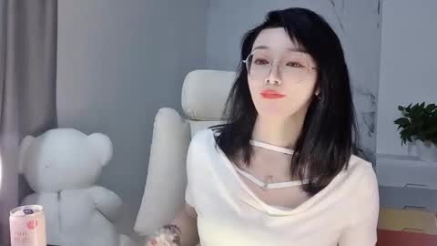 Snapshot of happysweetie168 chatting on February 28, 5:59 pm Daisy online show from February 28, 5:59 pm