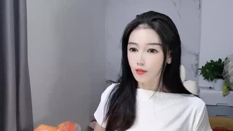 happysweety1688 online show from October 29, 2:25 am