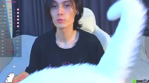 Mark online show from July 1, 11:23 am