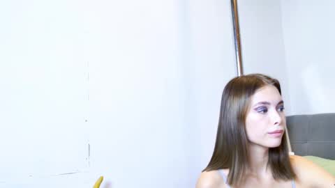 Snapshot of hard_candy_gang chatting on February 9, 5:11 pm Molly and BaldMan online show from February 9, 5:11 pm