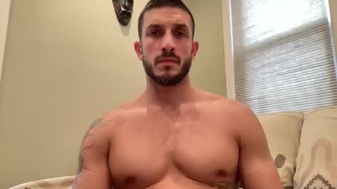 hard_runner_ online show from November 26, 3:57 pm