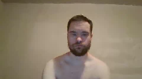 Snapshot of hardandbig555 chatting on December 26, 2:16 pm Ellis online show from December 26, 2:16 pm